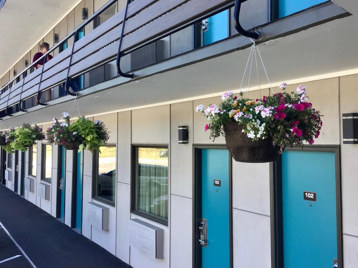 Travelodge & By Wyndham Park
