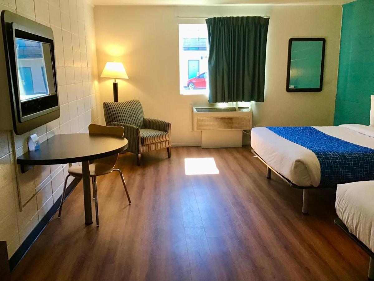 Travelodge & By Wyndham Park Missoula
